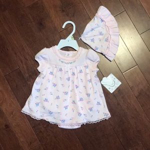 Baby girl dress with matching hat!